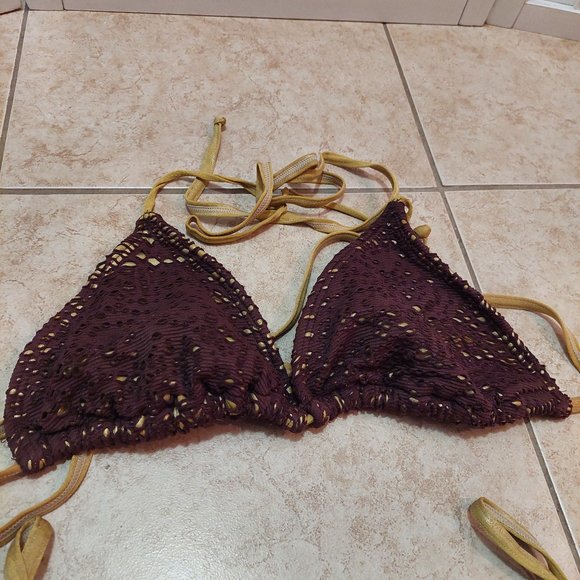 Two Piece La Vie an Rose Bikini - Picture 3 of 7